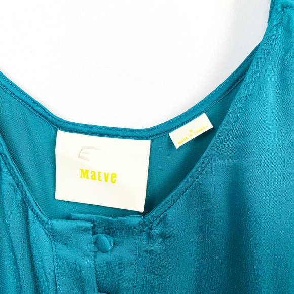 Maeve Beautiful Blue Cold Shoulder Long Sleeve Button-Down Top - Picture 2 of 12